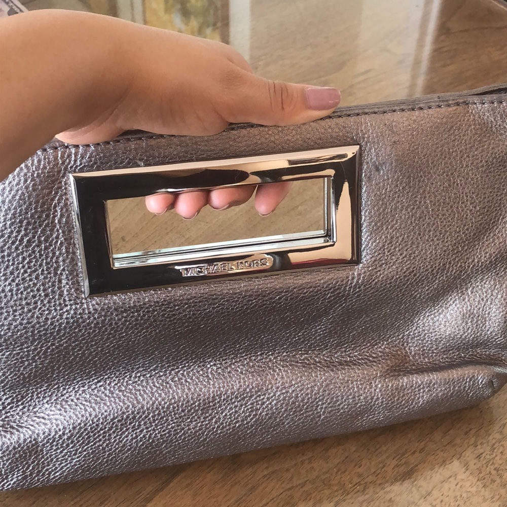 Metalic Michael Kors clutch